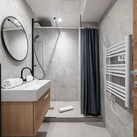 Daire Pretty & Quiet In Port Area Nice