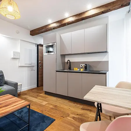 Daire Pretty & Quiet In Port Area *